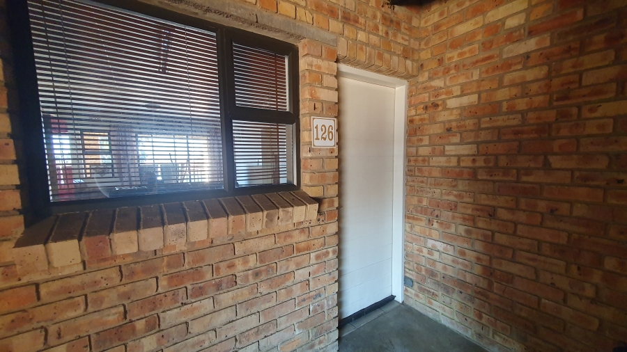 3 Bedroom Property for Sale in Albertsdal Gauteng