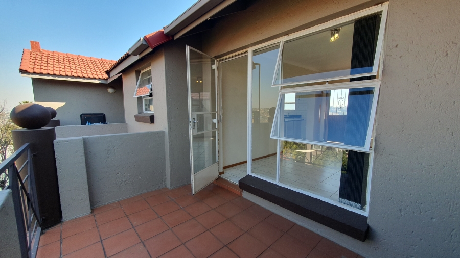 2 Bedroom Property for Sale in Bassonia Gauteng