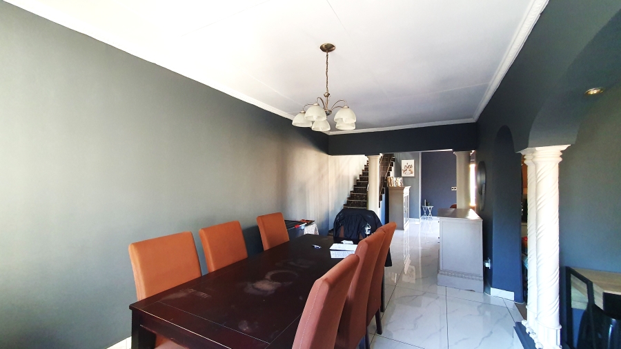 4 Bedroom Property for Sale in Brackendowns Gauteng