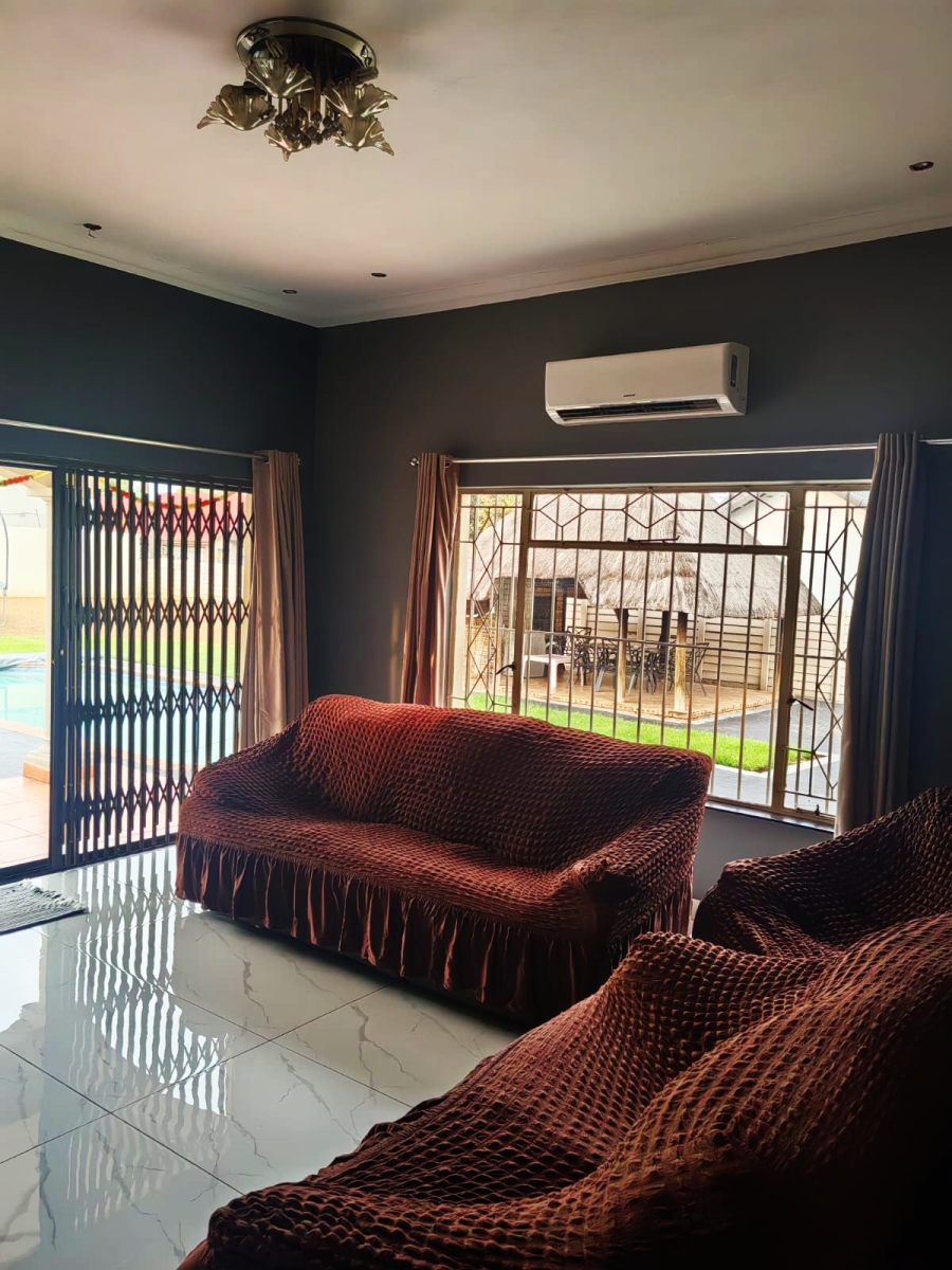 4 Bedroom Property for Sale in Brackendowns Gauteng