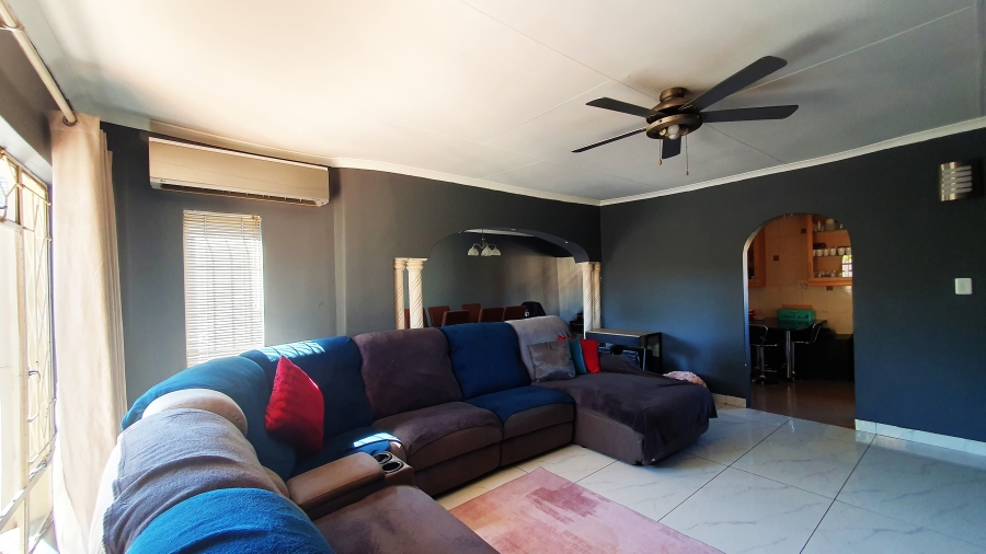 4 Bedroom Property for Sale in Brackendowns Gauteng