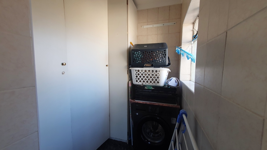 4 Bedroom Property for Sale in Brackendowns Gauteng