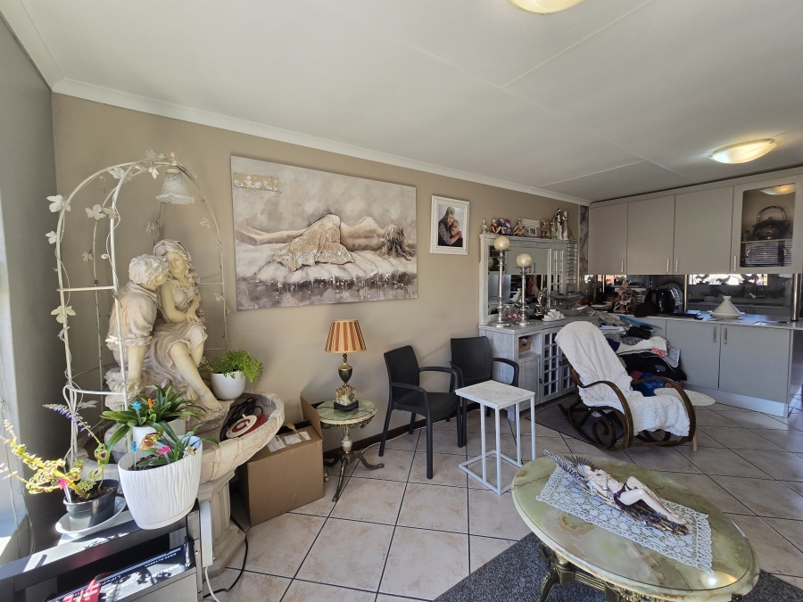 3 Bedroom Property for Sale in South Crest Gauteng