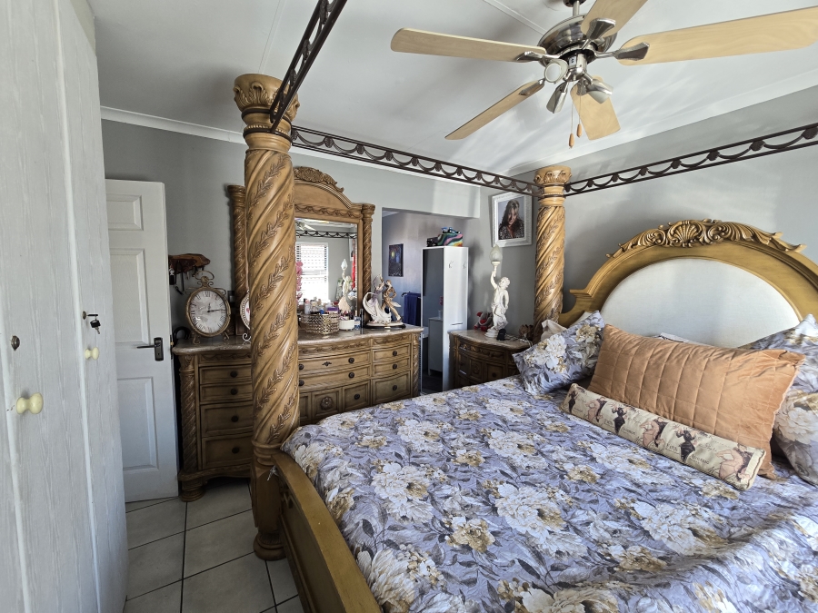 3 Bedroom Property for Sale in South Crest Gauteng
