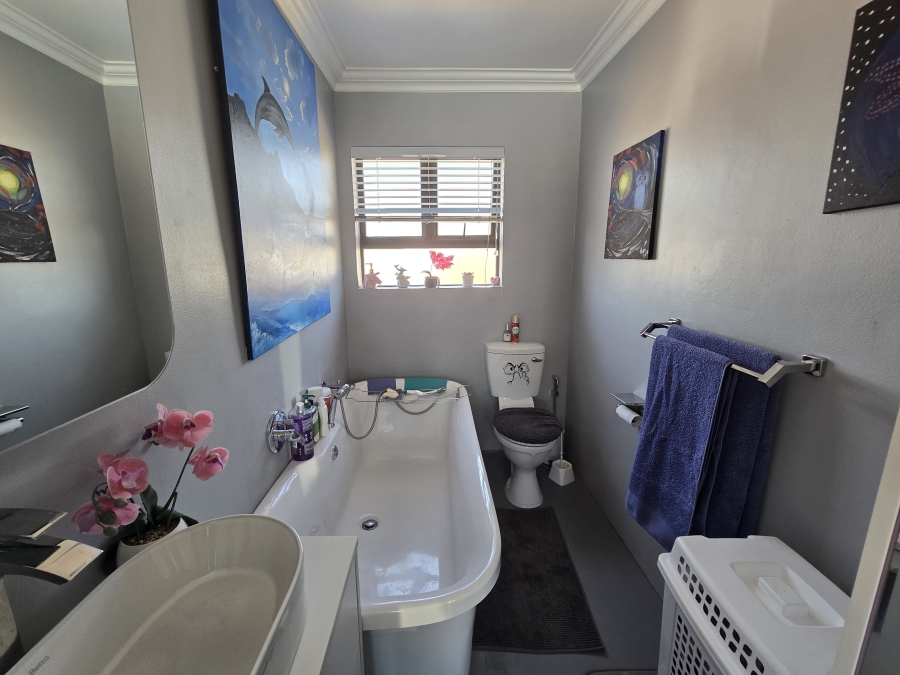 3 Bedroom Property for Sale in South Crest Gauteng