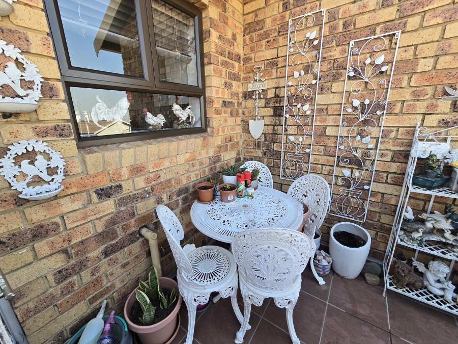 3 Bedroom Property for Sale in South Crest Gauteng