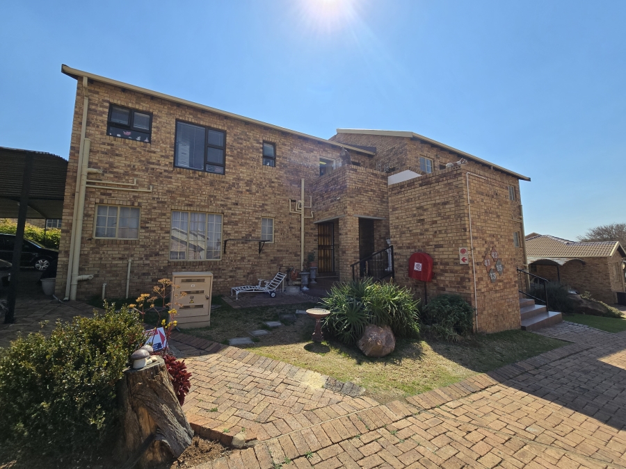 3 Bedroom Property for Sale in South Crest Gauteng