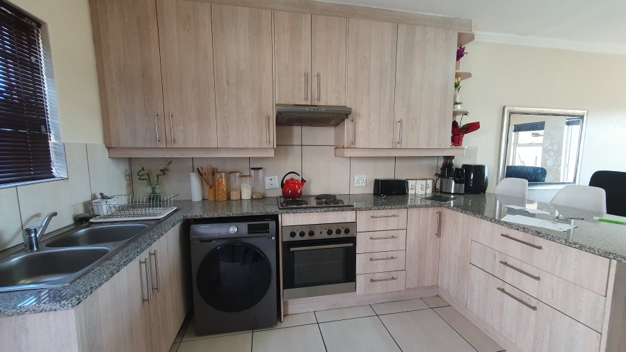 2 Bedroom Property for Sale in Mayberry Park Gauteng