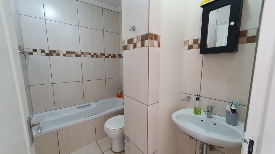 2 Bedroom Property for Sale in Mayberry Park Gauteng
