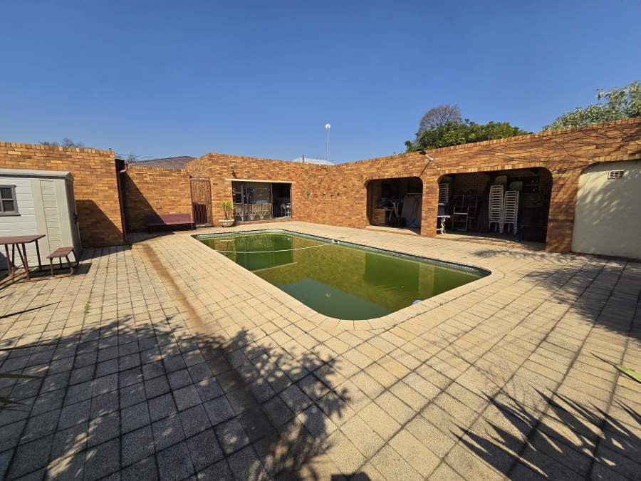 3 Bedroom Property for Sale in The Hill Gauteng