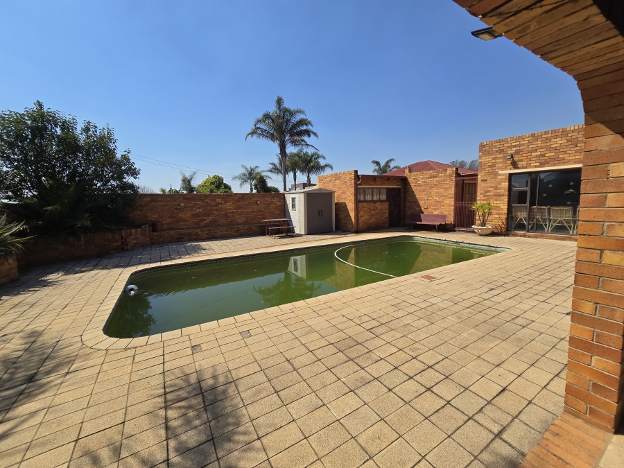 3 Bedroom Property for Sale in The Hill Gauteng