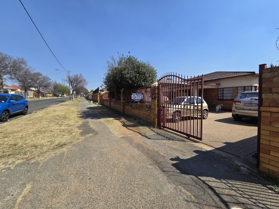 3 Bedroom Property for Sale in The Hill Gauteng