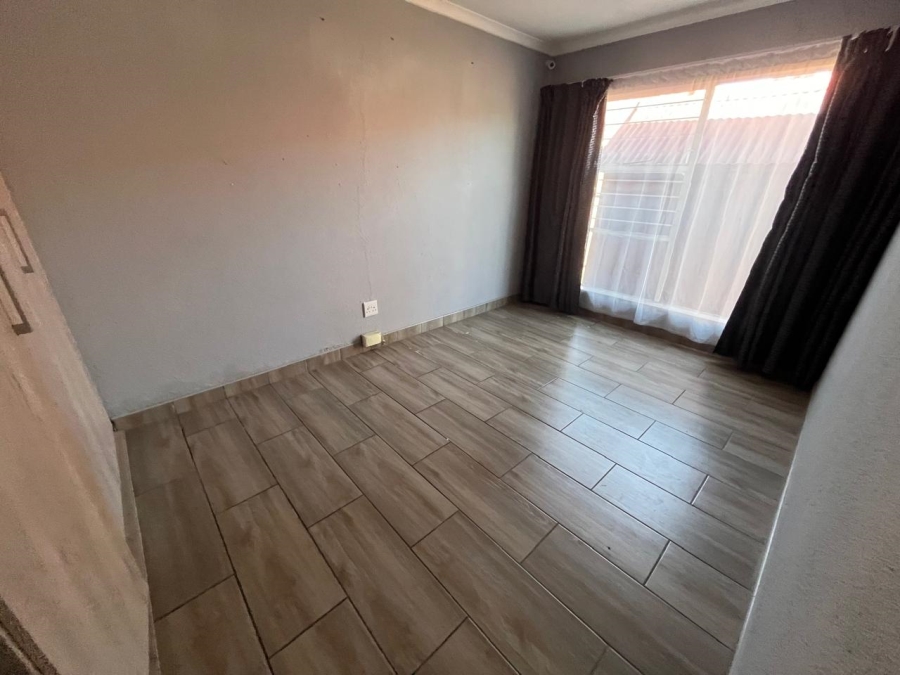 2 Bedroom Property for Sale in Mayberry Park Gauteng