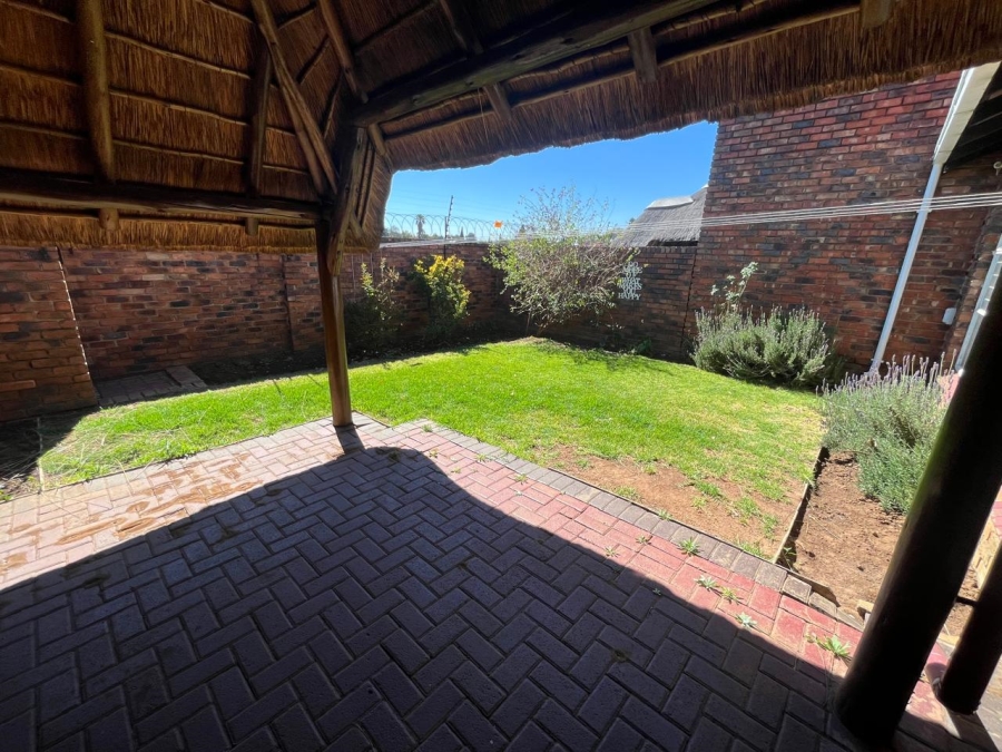 2 Bedroom Property for Sale in Mayberry Park Gauteng
