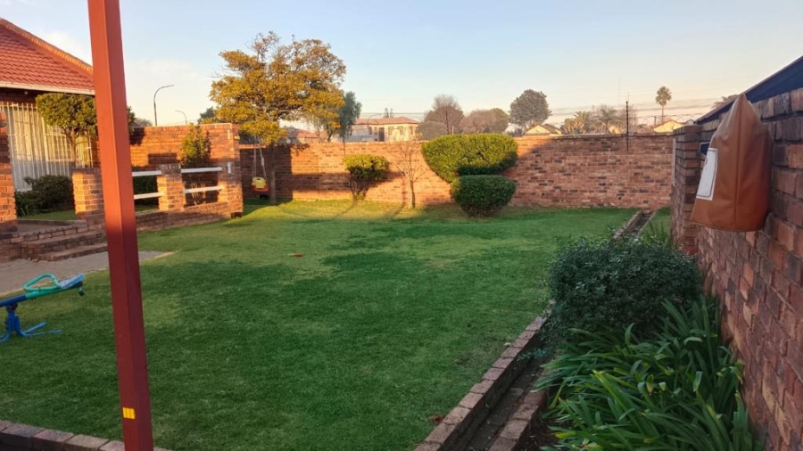 2 Bedroom Property for Sale in Mayberry Park Gauteng