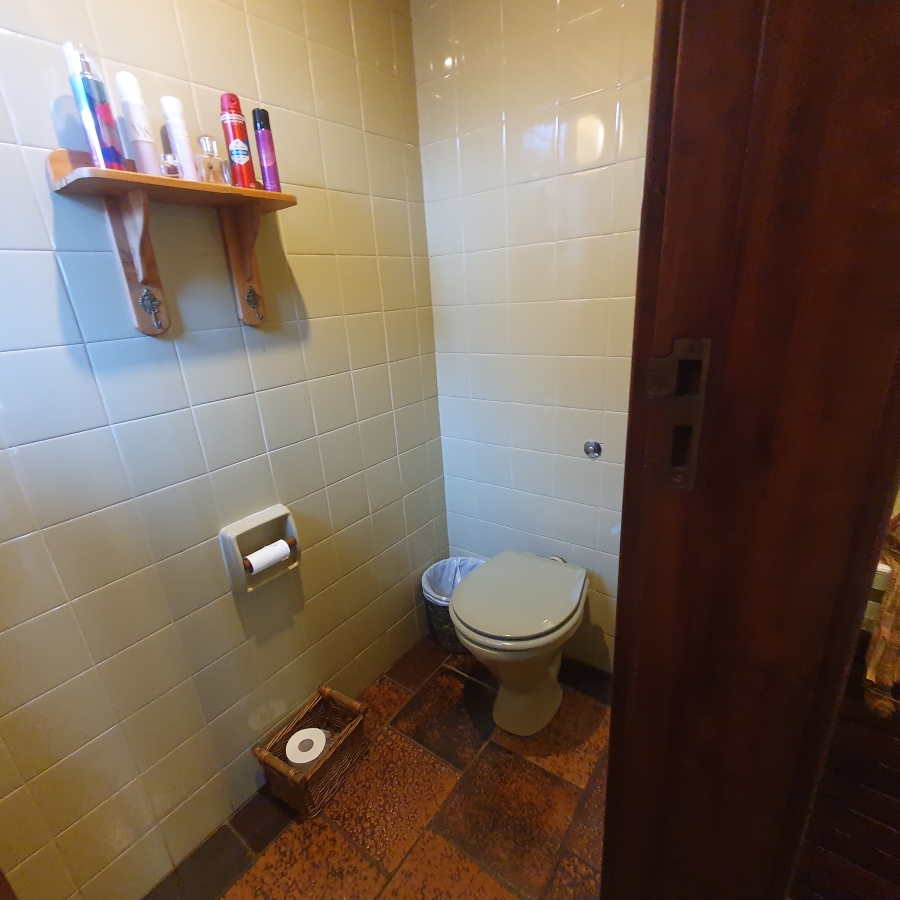 4 Bedroom Property for Sale in Parkhill Gardens Gauteng