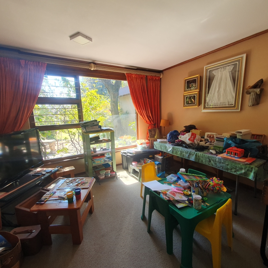 4 Bedroom Property for Sale in Parkhill Gardens Gauteng
