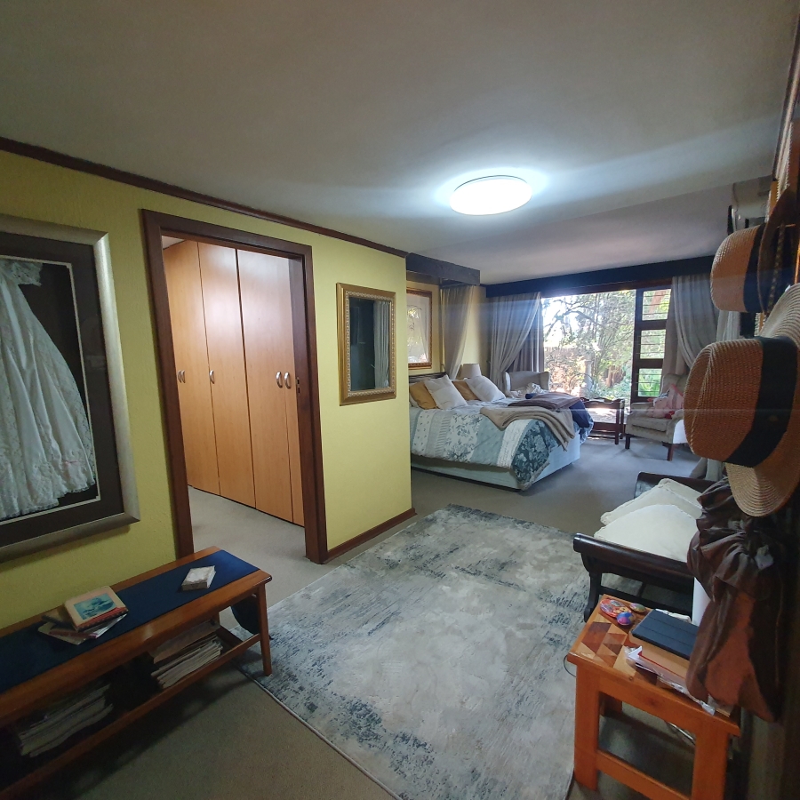 4 Bedroom Property for Sale in Parkhill Gardens Gauteng