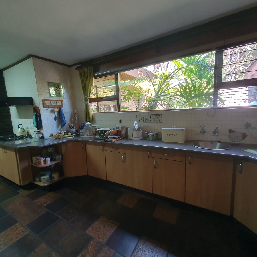 4 Bedroom Property for Sale in Parkhill Gardens Gauteng