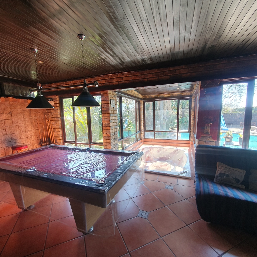 4 Bedroom Property for Sale in Parkhill Gardens Gauteng