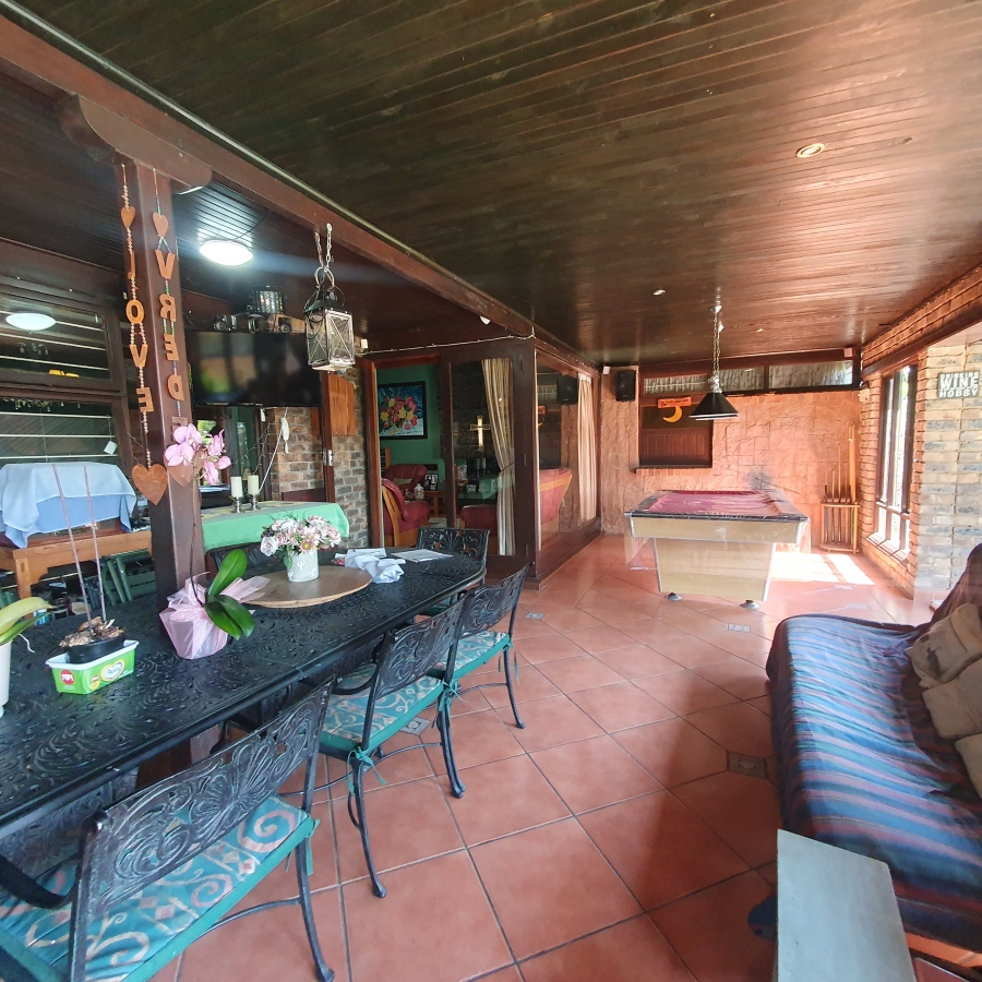 4 Bedroom Property for Sale in Parkhill Gardens Gauteng