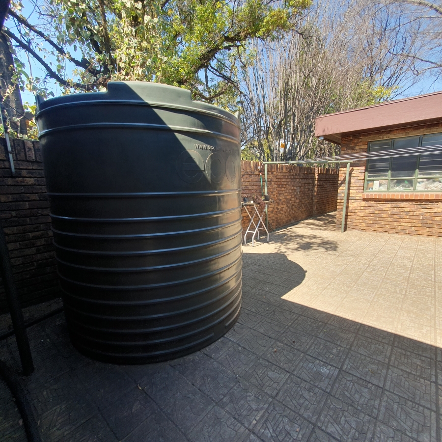 4 Bedroom Property for Sale in Parkhill Gardens Gauteng