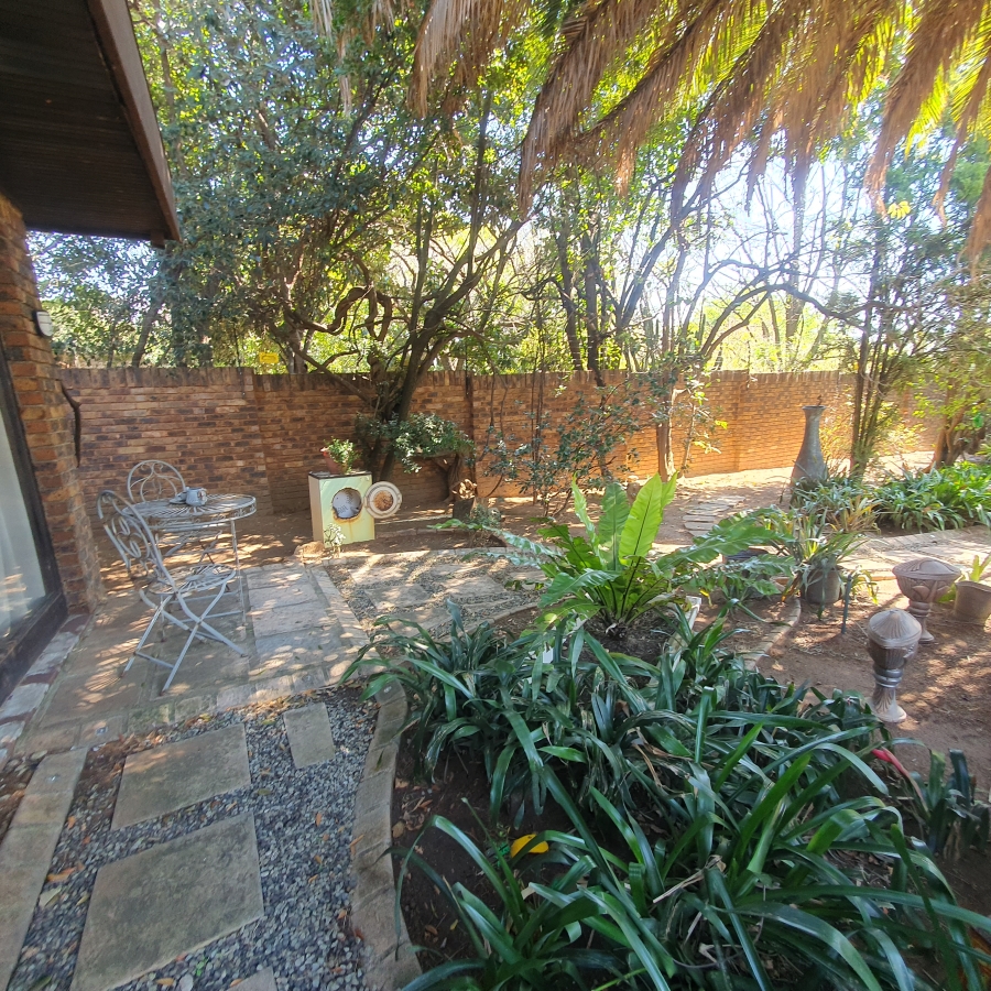 4 Bedroom Property for Sale in Parkhill Gardens Gauteng