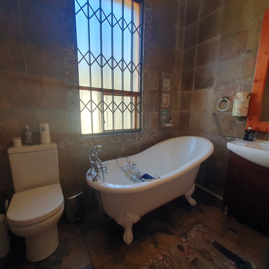 3 Bedroom Property for Sale in Klippoortje Gauteng