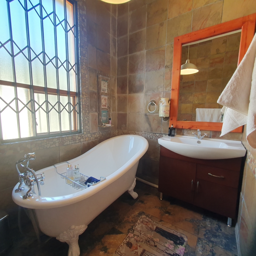 3 Bedroom Property for Sale in Klippoortje Gauteng