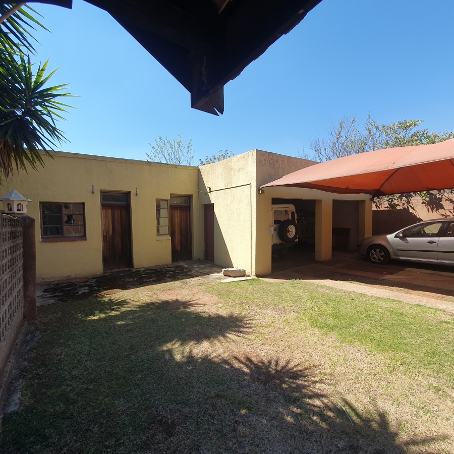 3 Bedroom Property for Sale in Klippoortje Gauteng