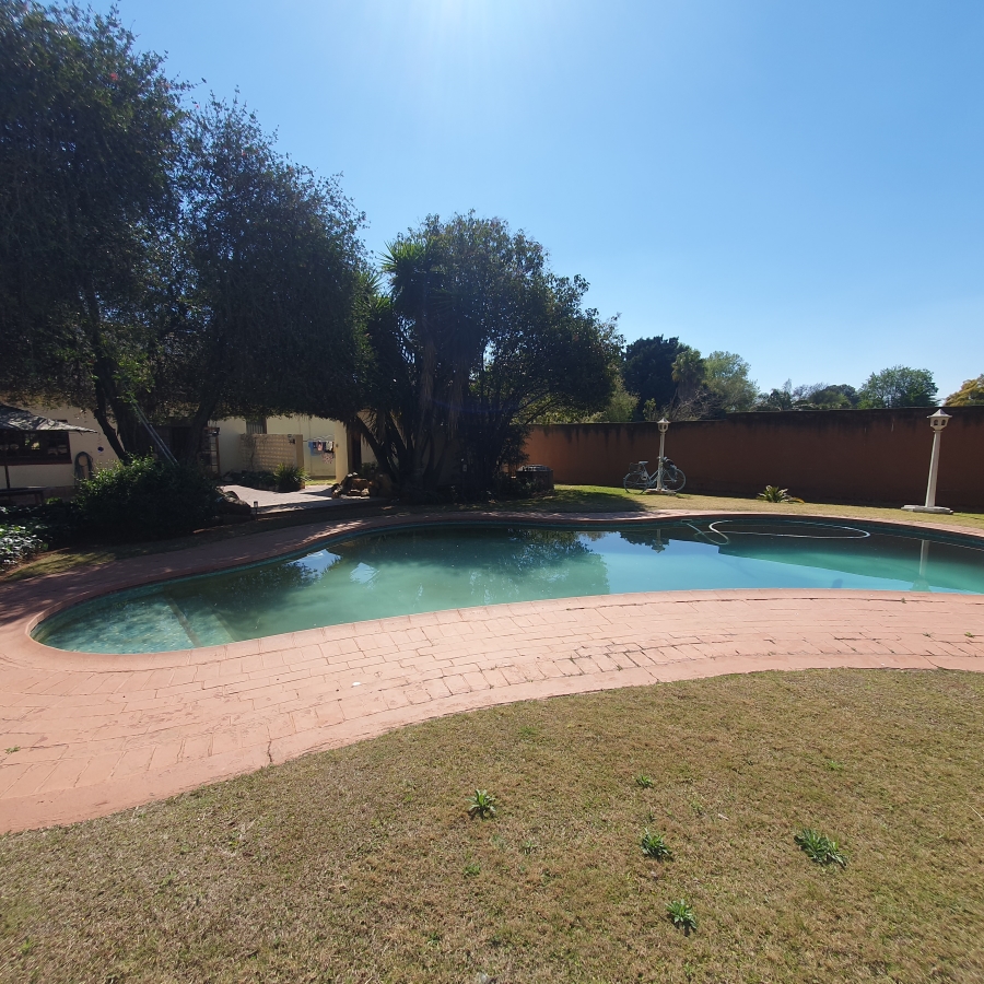 3 Bedroom Property for Sale in Klippoortje Gauteng