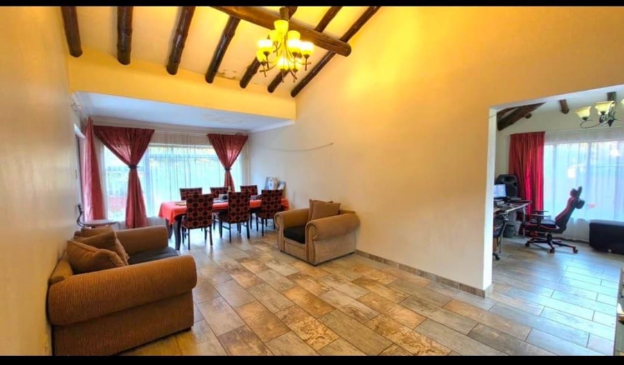 3 Bedroom Property for Sale in Brackendowns Gauteng