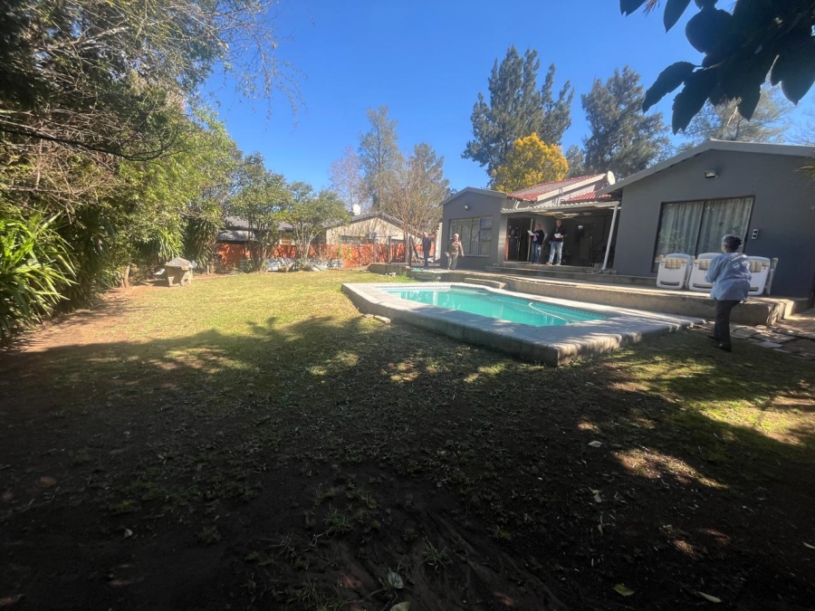 3 Bedroom Property for Sale in Brackendowns Gauteng