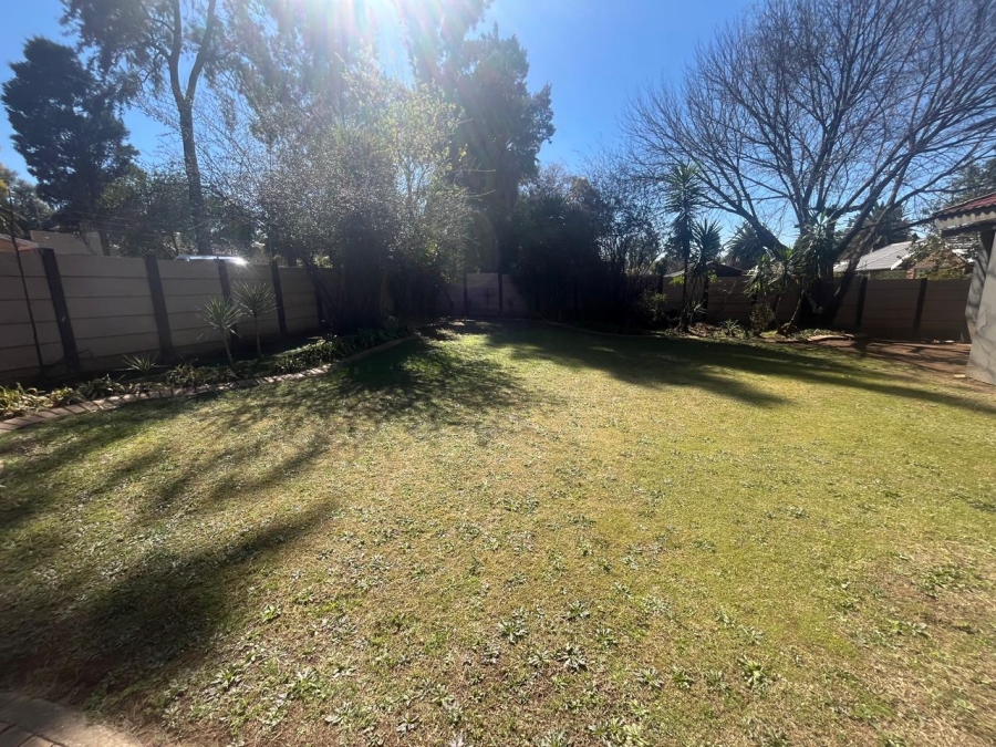 3 Bedroom Property for Sale in Brackendowns Gauteng