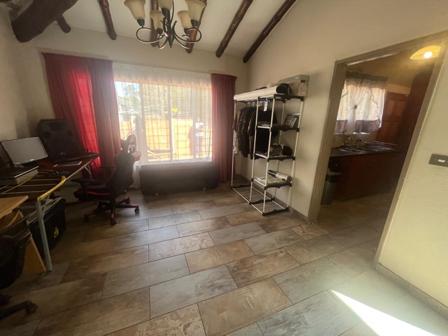 3 Bedroom Property for Sale in Brackendowns Gauteng