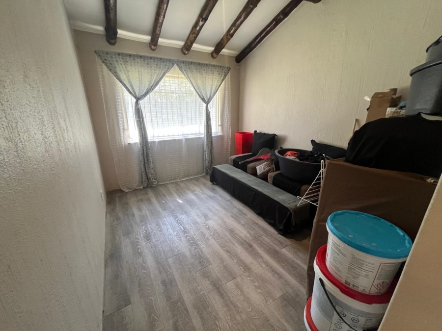 3 Bedroom Property for Sale in Brackendowns Gauteng