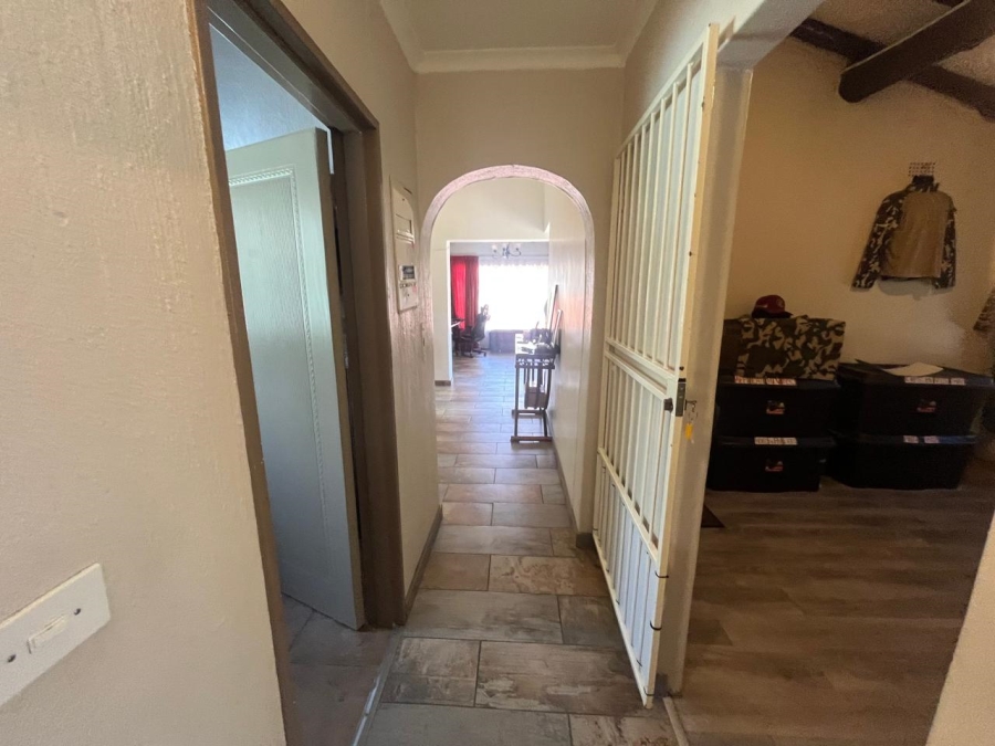 3 Bedroom Property for Sale in Brackendowns Gauteng