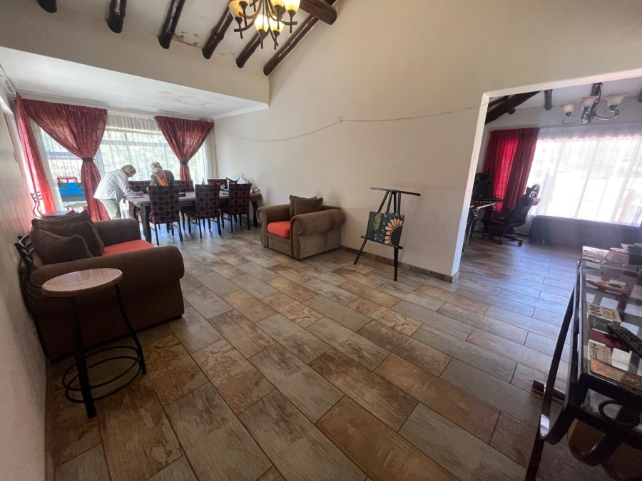 3 Bedroom Property for Sale in Brackendowns Gauteng