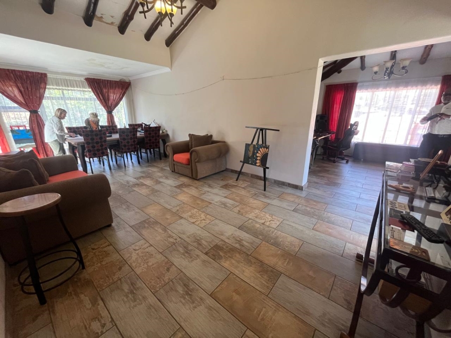 3 Bedroom Property for Sale in Brackendowns Gauteng