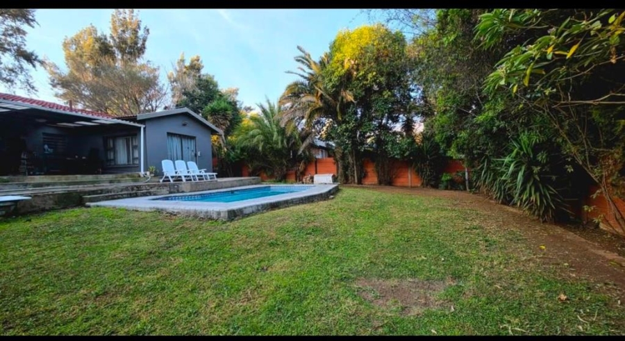 3 Bedroom Property for Sale in Brackendowns Gauteng
