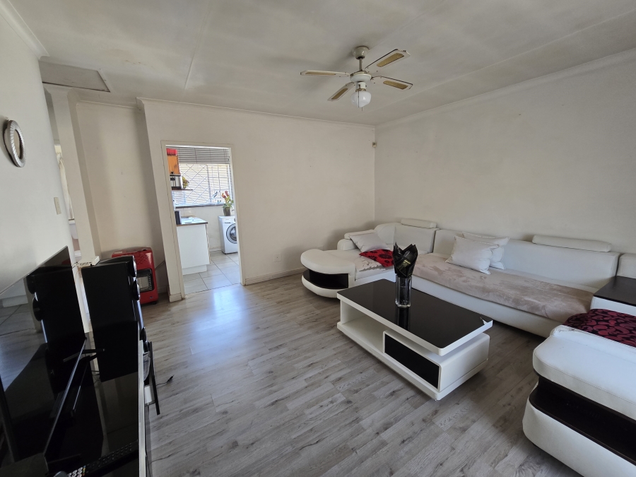 2 Bedroom Property for Sale in Moffat View Gauteng