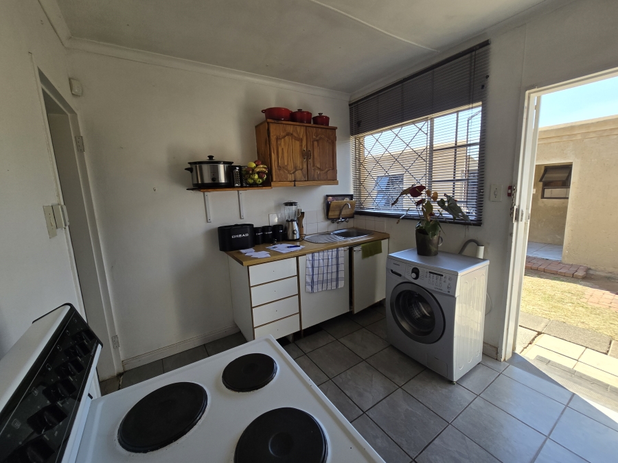 2 Bedroom Property for Sale in Moffat View Gauteng