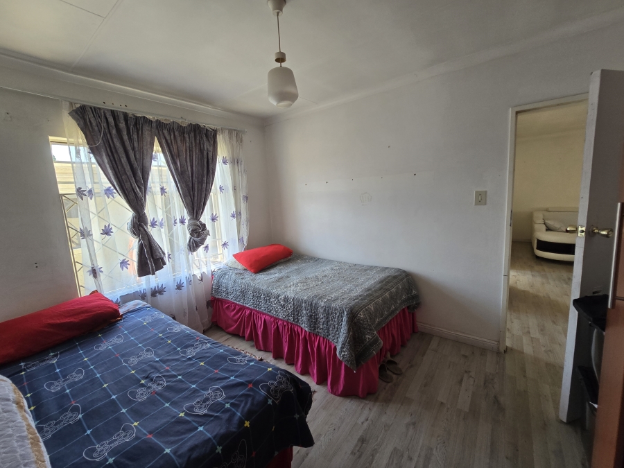 2 Bedroom Property for Sale in Moffat View Gauteng
