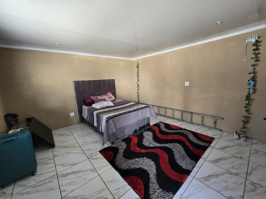 2 Bedroom Property for Sale in Moffat View Gauteng