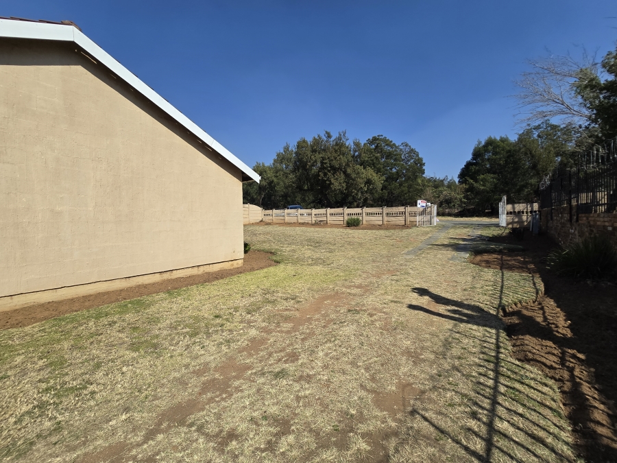 2 Bedroom Property for Sale in Moffat View Gauteng
