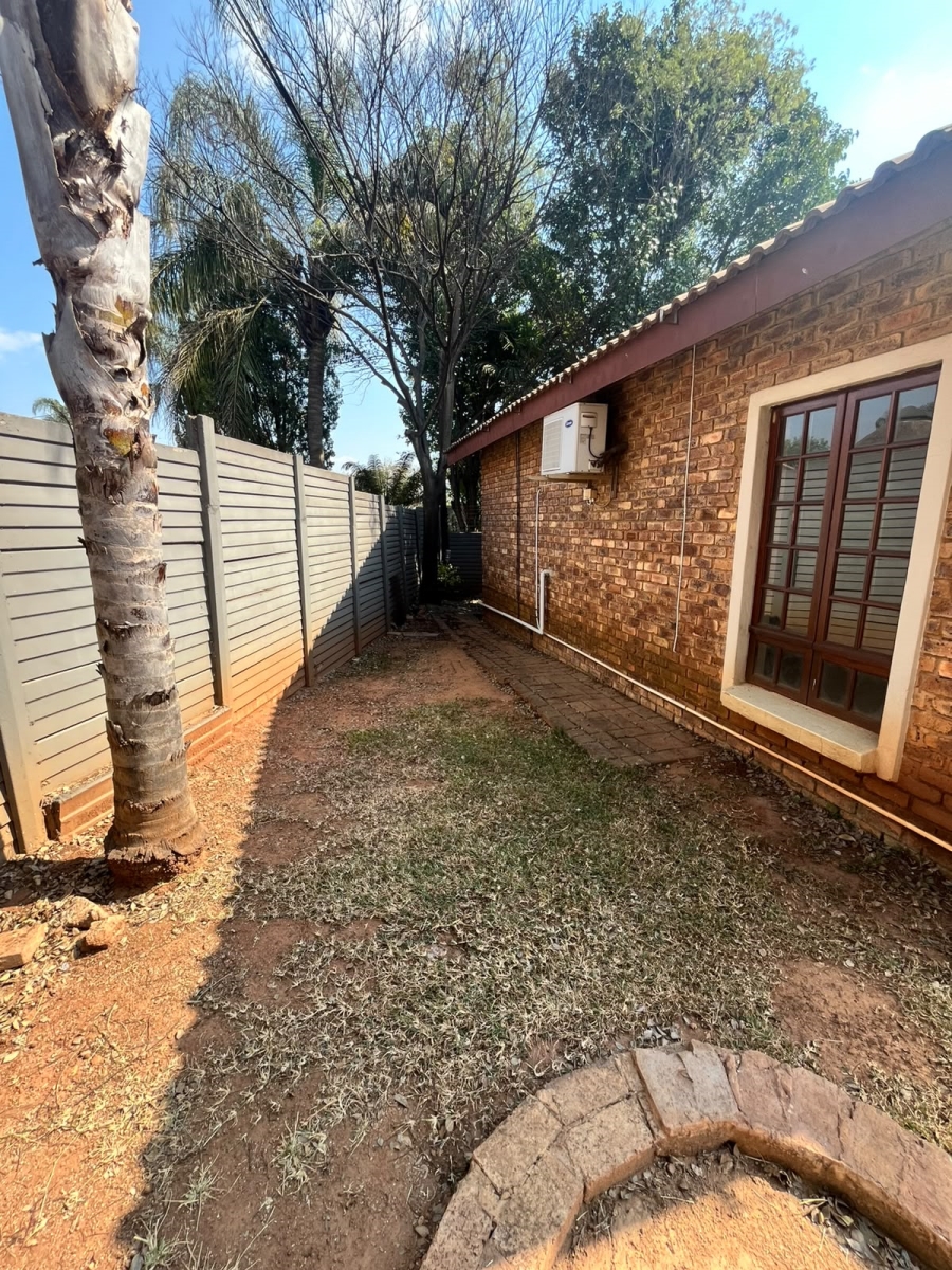3 Bedroom Property for Sale in Elardus Park Gauteng