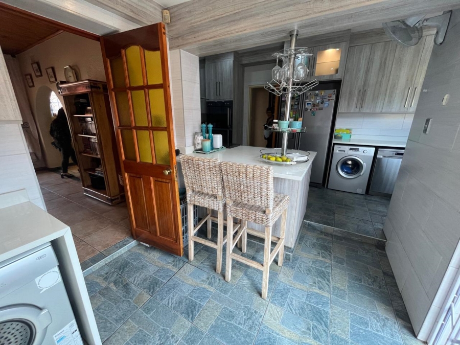 4 Bedroom Property for Sale in Randhart Gauteng