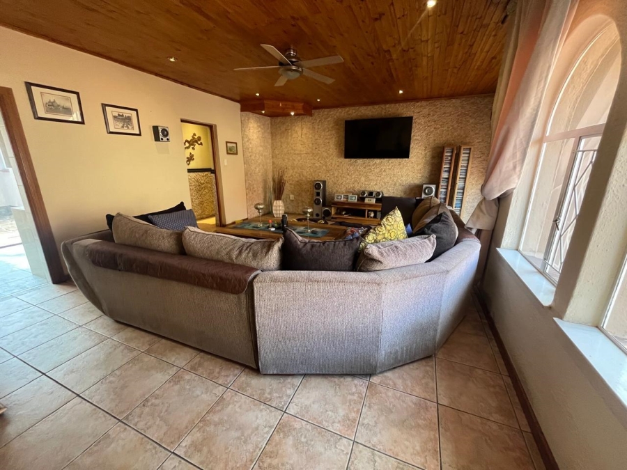 4 Bedroom Property for Sale in Randhart Gauteng