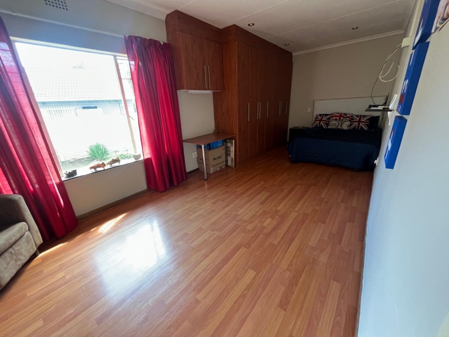 4 Bedroom Property for Sale in Randhart Gauteng