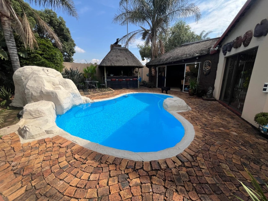 4 Bedroom Property for Sale in Randhart Gauteng